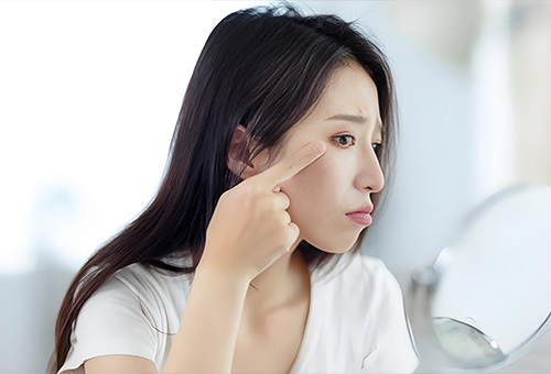 轻松淡化斑点，养出水润透亮美肌！